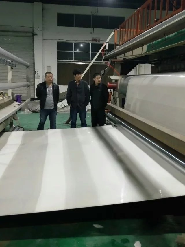 土工膜生產(chǎn)設備  第2張